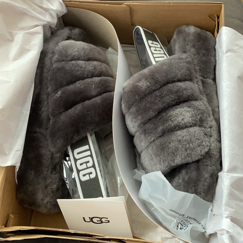 NEW UGG FLUFF YEAH SLIDE